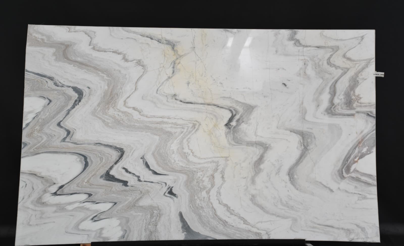 Calacatta Lucina detail 2