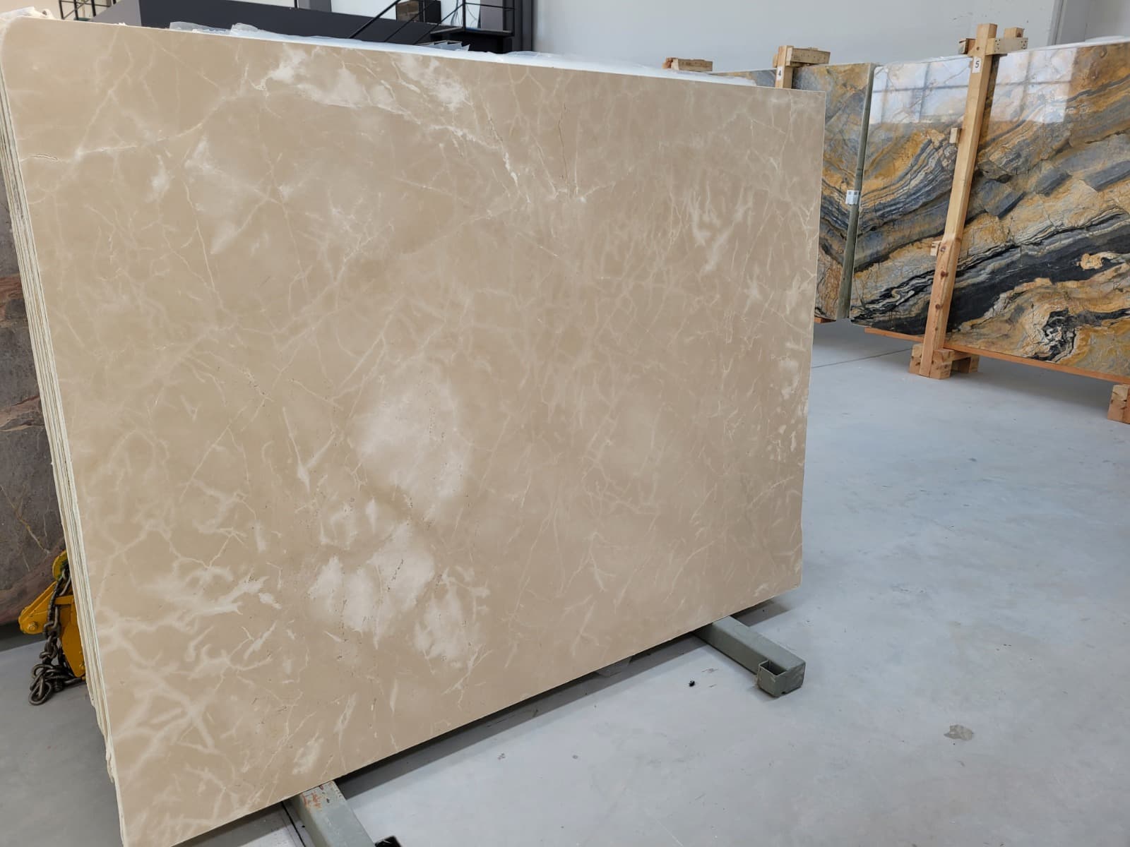 Marley Cream detail 2