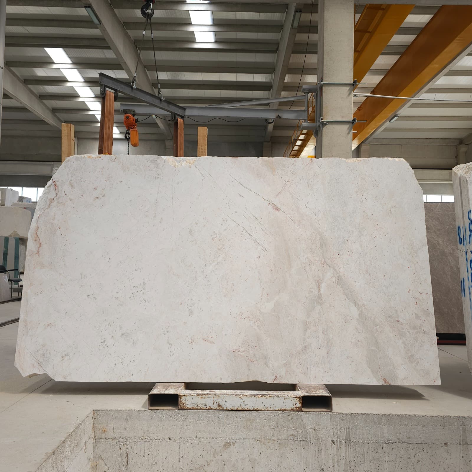 Nimbus White detail 1