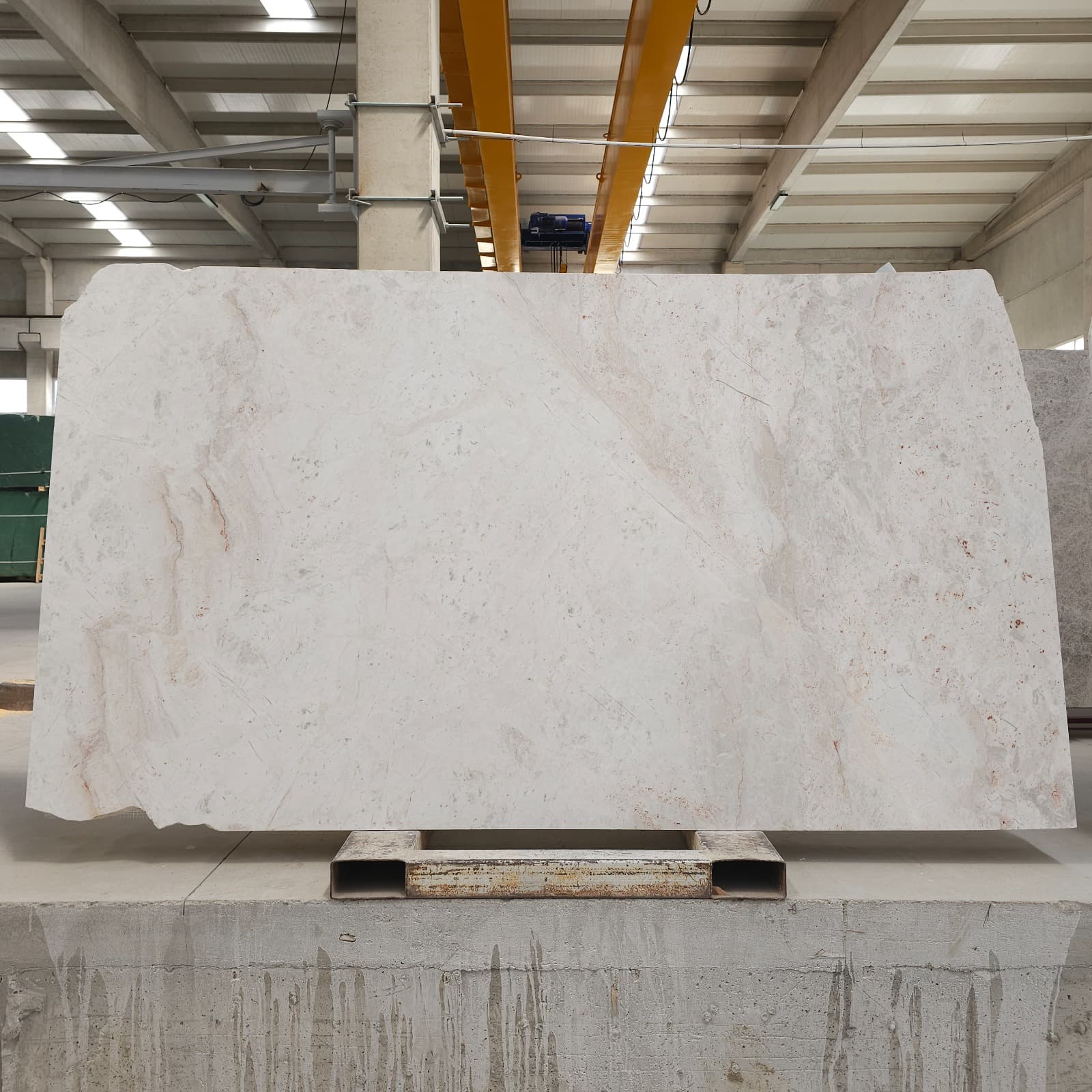 Nimbus White detail 2