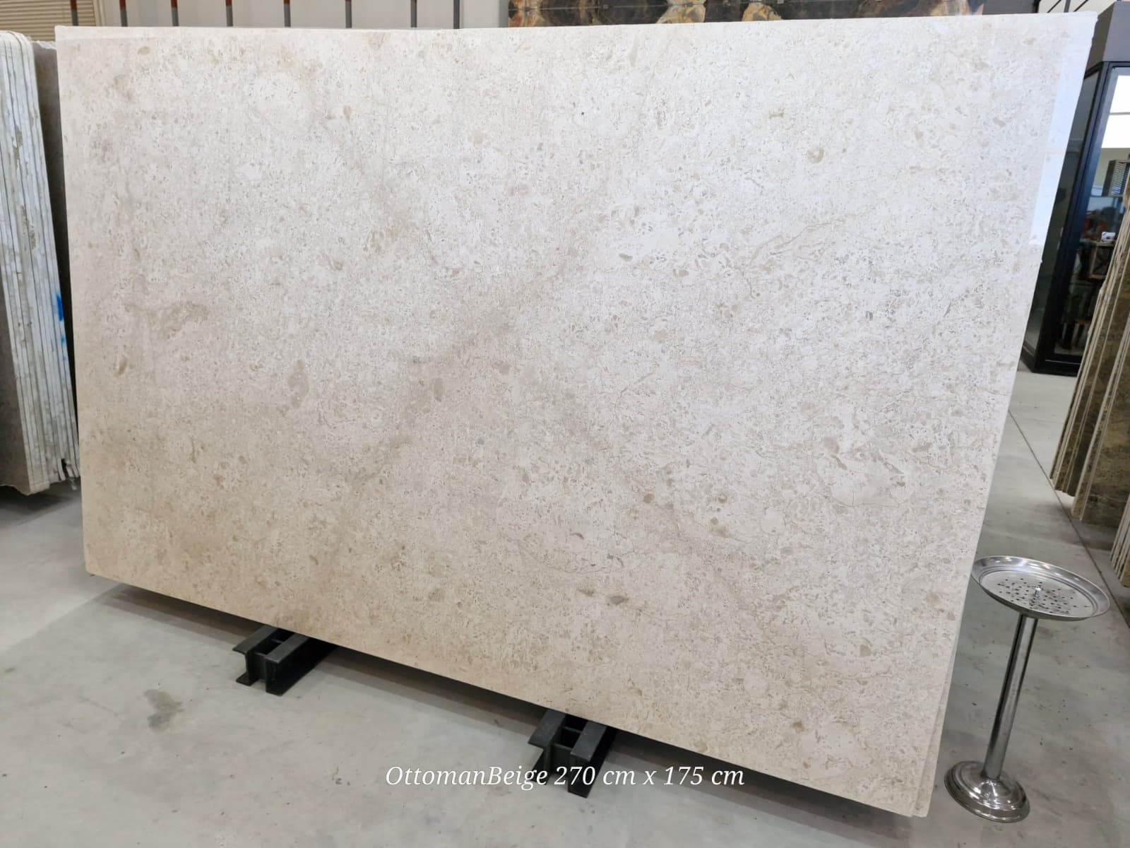 Ottoman Beige detail 1