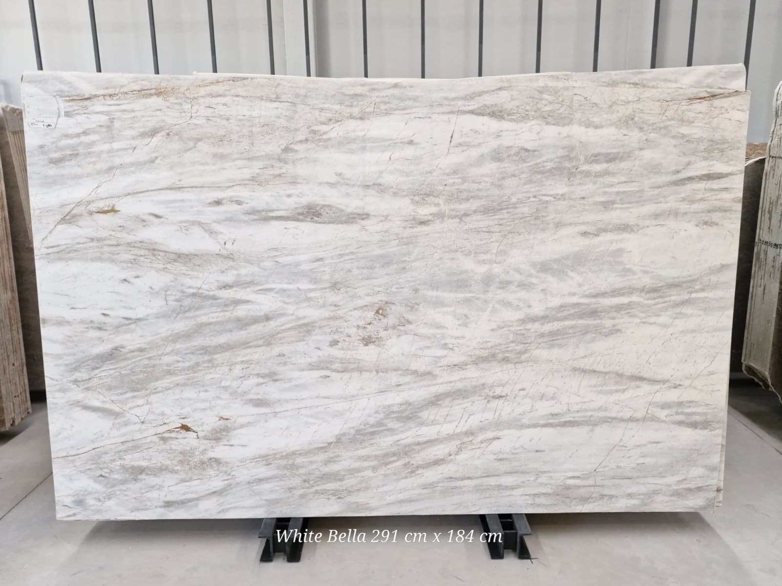 White Bella detail 2